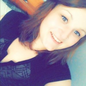 Meet your Posher, Karissa
